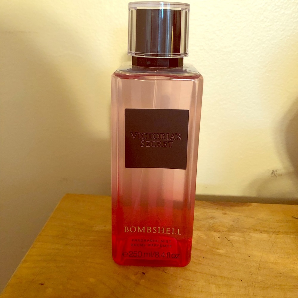 Victoria secret bombshell body mist
